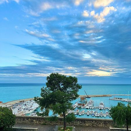 The Cozy Vintage Hotel Ventimiglia Exterior photo