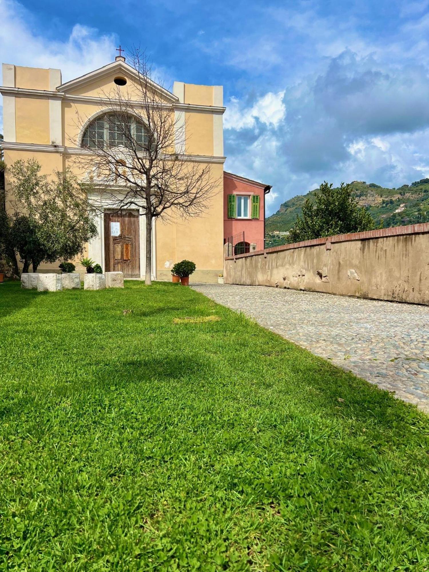 The Cozy Vintage Hotel Ventimiglia Exterior photo